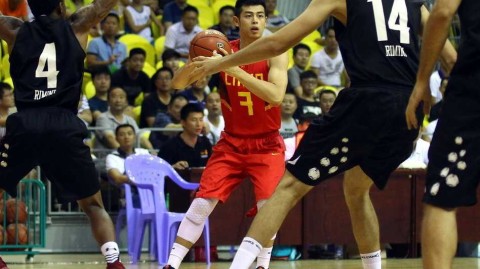 京城后卫方硕国奥争霸赛闪耀全场