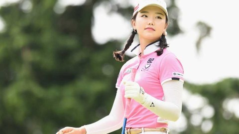 石昱婷日巡赛场展风采，李宝美生日卫冕创历史