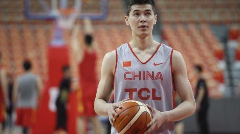 光影定格的红队记忆：李楠麾下的青春、汗水与兄弟情