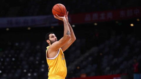 单外援广厦上演神奇逆转，深圳烈豹主场惜败领头羊