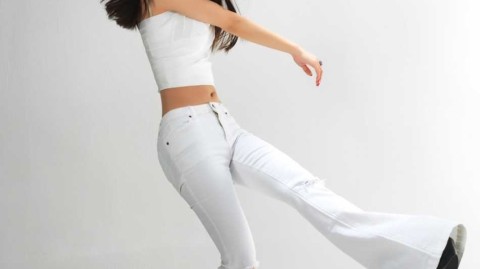 炫舞团双姝：总裁郭佳媛的霸业与活力女神的俏皮新年