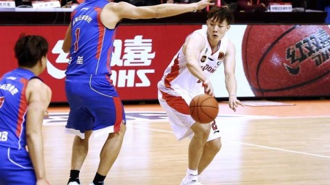 鲁津之战经典回顾：陶汉林篮下制霸狂砍三十八分，丁彦雨航率山东主场击退天津止连败