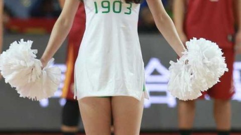 青春舞动赛场：揭秘CBA啦啦队的力与美