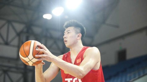 热血备战！中伊大战前夕，男篮红队青年军蓄势待发
