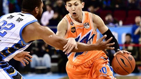 京城重金礼聘引援成功 刘晓宇挥别大鲨鱼开启新征程