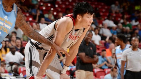 周琦季后赛首秀送火锅休城憾负掘金，大魔王夏联征程显潜力