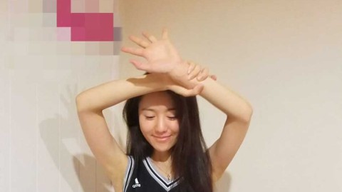 铁杆刺蜜的盛夏记忆：篮球、收藏与那场经典的西部半决赛