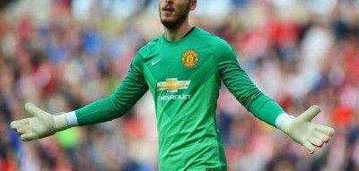 标题：皇马曼联两回合6-5史诗对决！罗纳尔多帽子戏法征服梦剧场