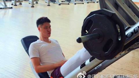 辽篮神射贺天举浴火重生记 挥汗如雨只为掌控身体平衡