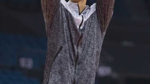 易建联领衔苦练投篮 广东宏远赛前备战剑指连胜