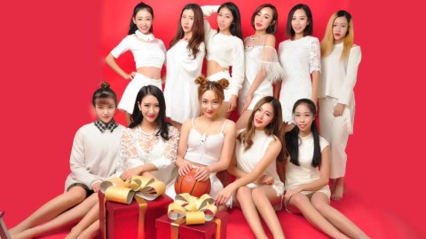 齐鲁篮球宝贝新春绽放 白衣胜雪舞动火热青春