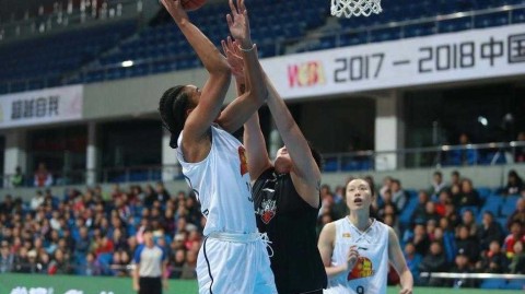 京城玫瑰主场绽放 首钢女篮大胜陕西取新季两连胜