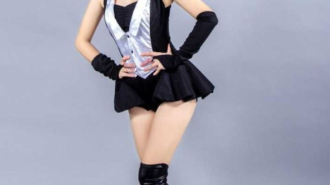 深圳男篮主场现梦幻兔女郎 篮球宝贝魅惑助威盼连胜