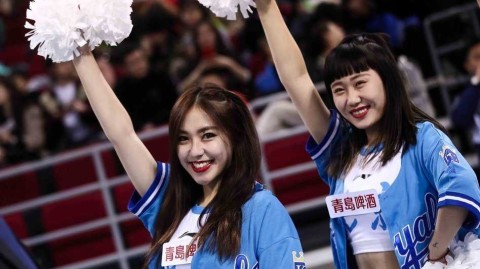 京城篮坛的精灵：北京篮球宝贝的热舞与梦想