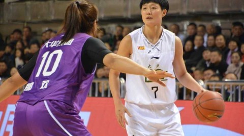 大庆主场七十二比七十七惜败上海 女篮第十五轮激战