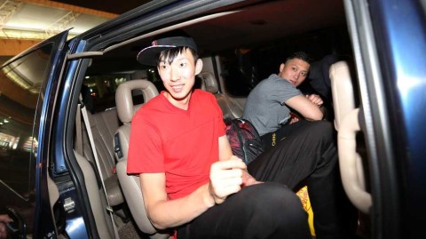 周琦万里归来的黑夜行者：宫鲁鸣深夜守候，大魔王笑闯北仑