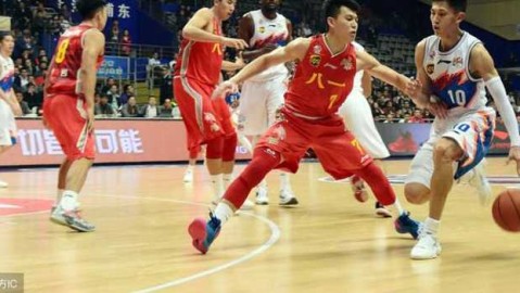 哈德森单节20分导演18分逆转 山东客胜八一