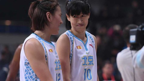 京城玫瑰傲霜绽放 新疆女篮虽败犹荣