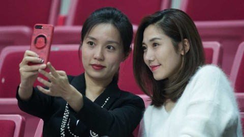 赛场倩影：CBA联赛中的美丽风景线