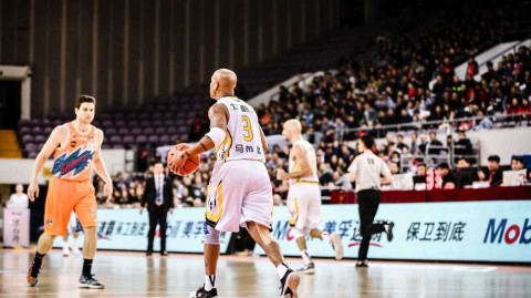 京城的惊险胜利：北控拒上海逆转豪取四连胜