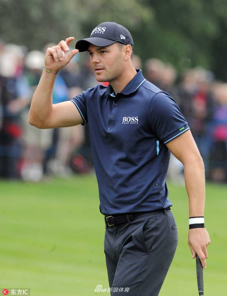 弗利特伍德在树林中冷静救球，展现出色的困境处理能力