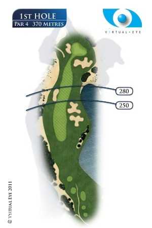 赛前，驯马师在马厩区对一匹纯血赛马进行最后的检查与安抚，眼神中充满了期待与关切。