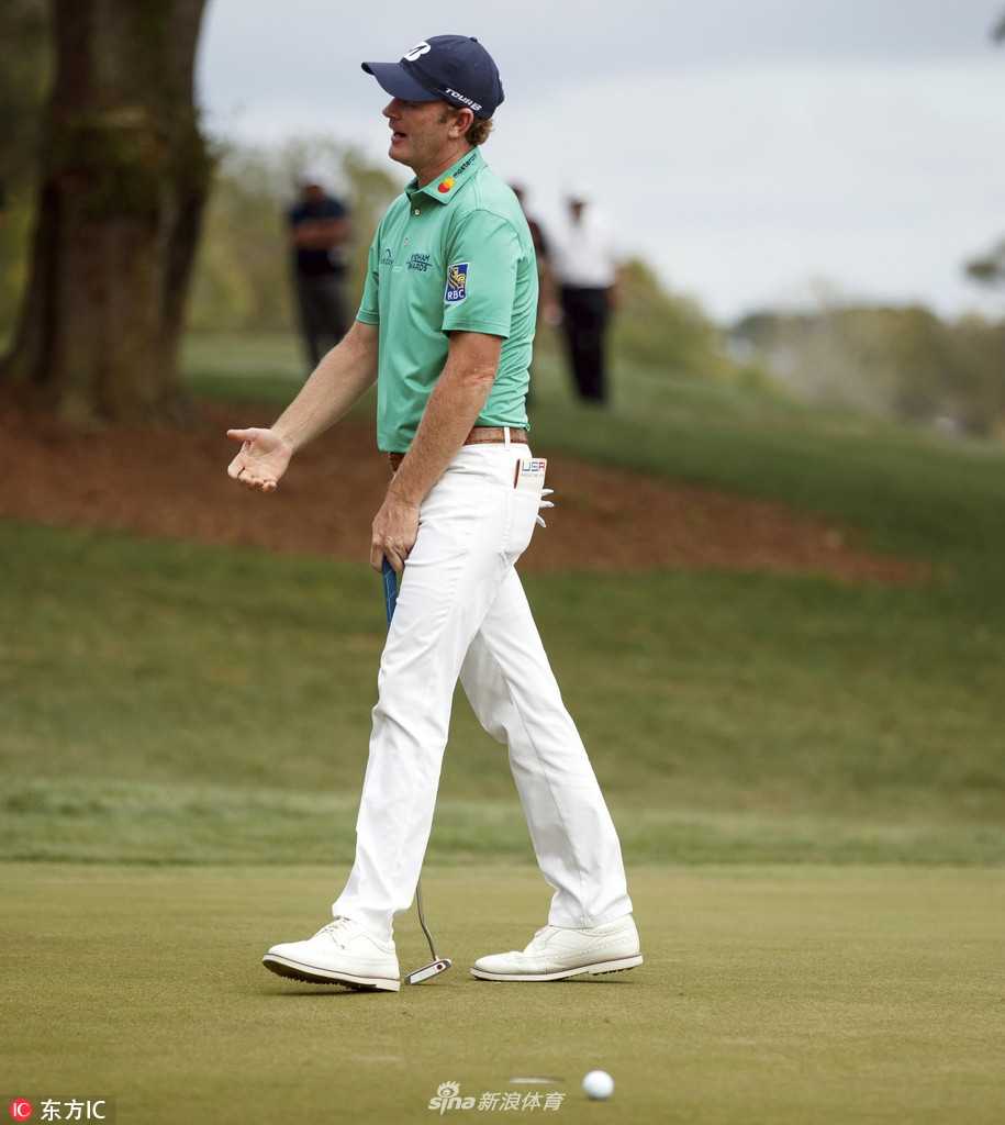 凯西在球迷的欢呼中走下第18洞果岭，向观众致意，这场胜利属于他，也属于每一位见证历史的球迷。