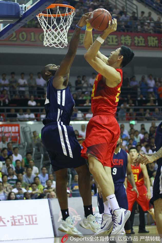 湘北岳阳战美联,廉明持球跳投间:2016国奥男篮热身赛回顾 在一瞬间的停顿中,廉明快速扭头观察队友的跑位,他不仅想着自己得分,更时刻准备着为位置更好的同伴送出精妙的传球。