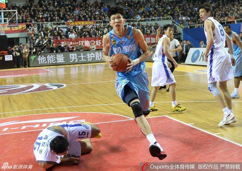 北区后场核心郭艾伦自信控球，肩负辽宁球迷期待闪耀全明星赛场