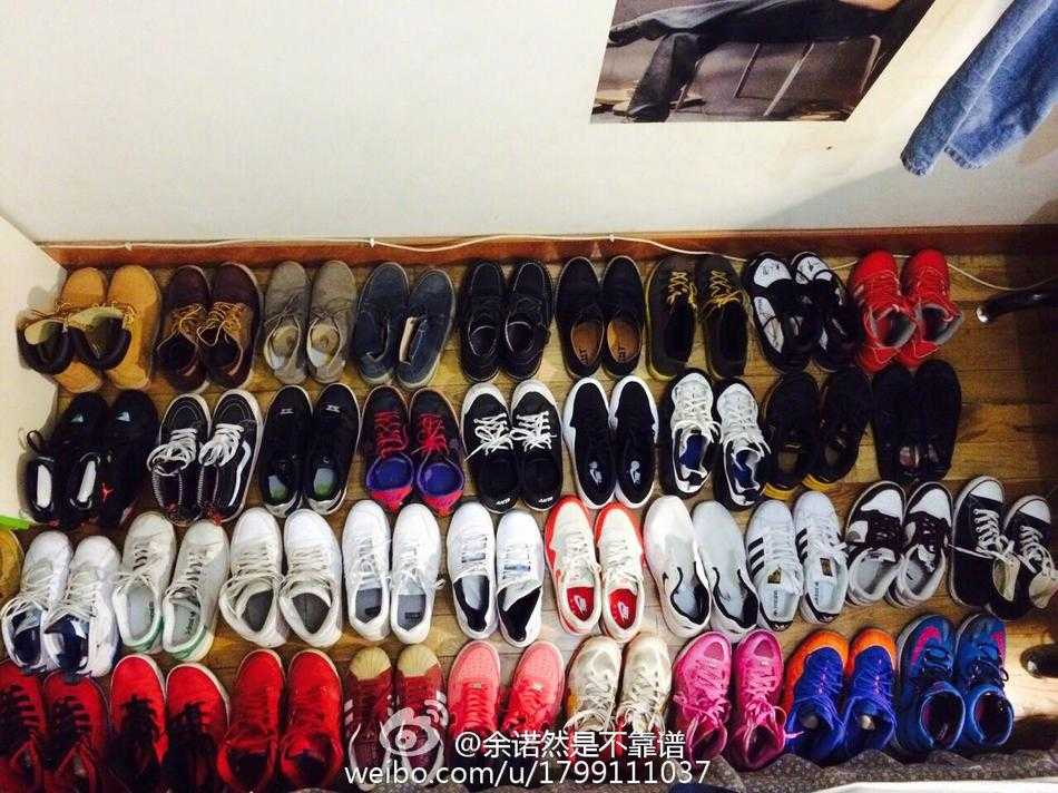 余诺然:从江苏财会职场英语挑战赛走出的闪耀之星 训练场上,余诺然专注地翻阅资料,笔尖在纸上快速舞动,记录着每一个灵感。