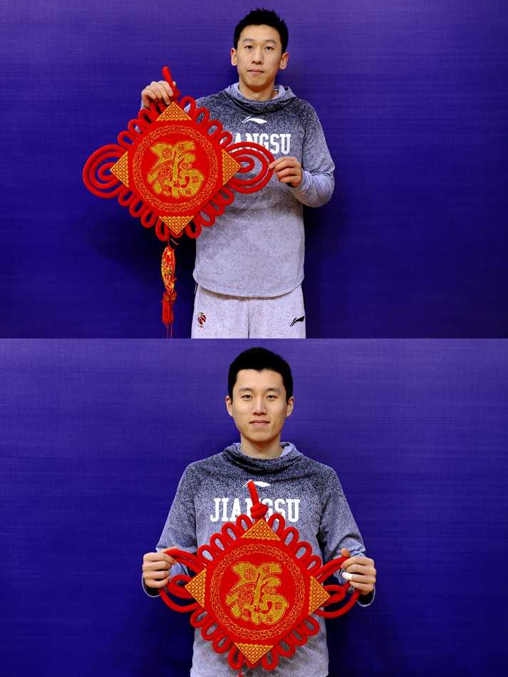 江苏肯帝亚男篮新春贺岁 虎年携手球迷共赴新程 一名球员单人手持印有“篮球”二字的福字,眼神坚定地望向远方,寓意着新的一年将在赛场上为胜利而战,为荣誉而拼。