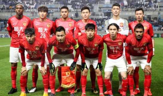 一场没有上演的中超对决:从“无中超越野”看贵州足球与上海海港的双重困境 一场没有上演的中超对决:从“无中超越野”看贵州足球与上海海港的双重困境