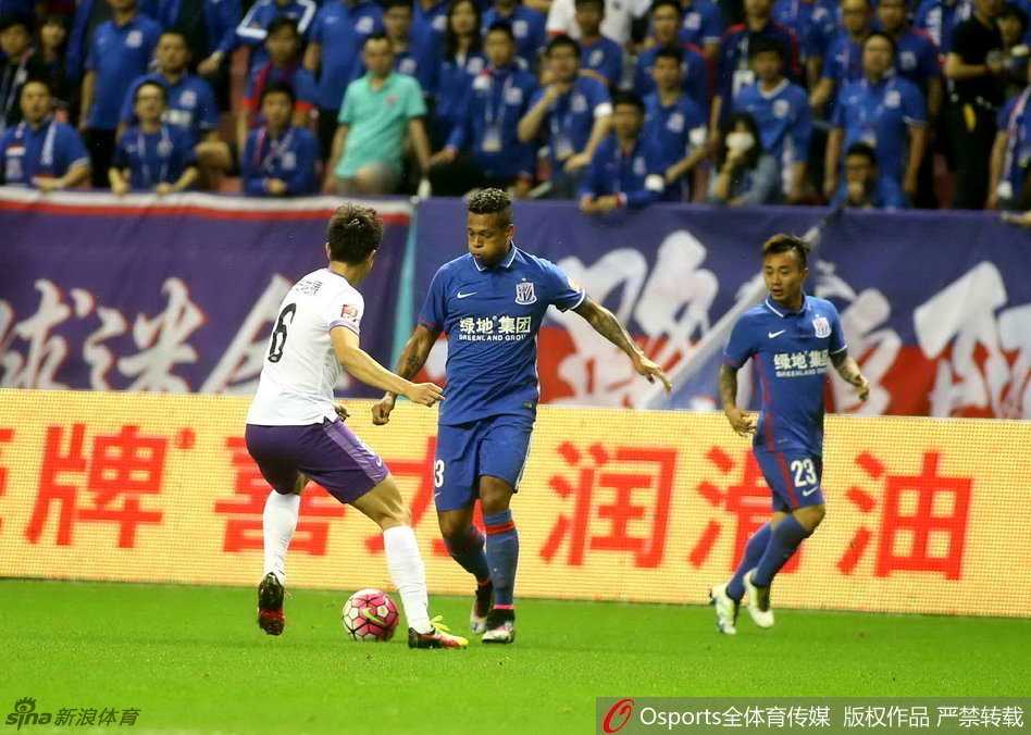 上海申花3-2绝杀天津津门虎，榜尾大战上演读秒大逆转