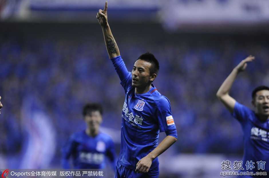 中超-卡佩罗新帅首胜未果:苏宁2球领先遭莫雷诺绝平2-2申花 中超-卡佩罗新帅首胜未果:苏宁2球领先遭莫雷诺绝平2-2申花