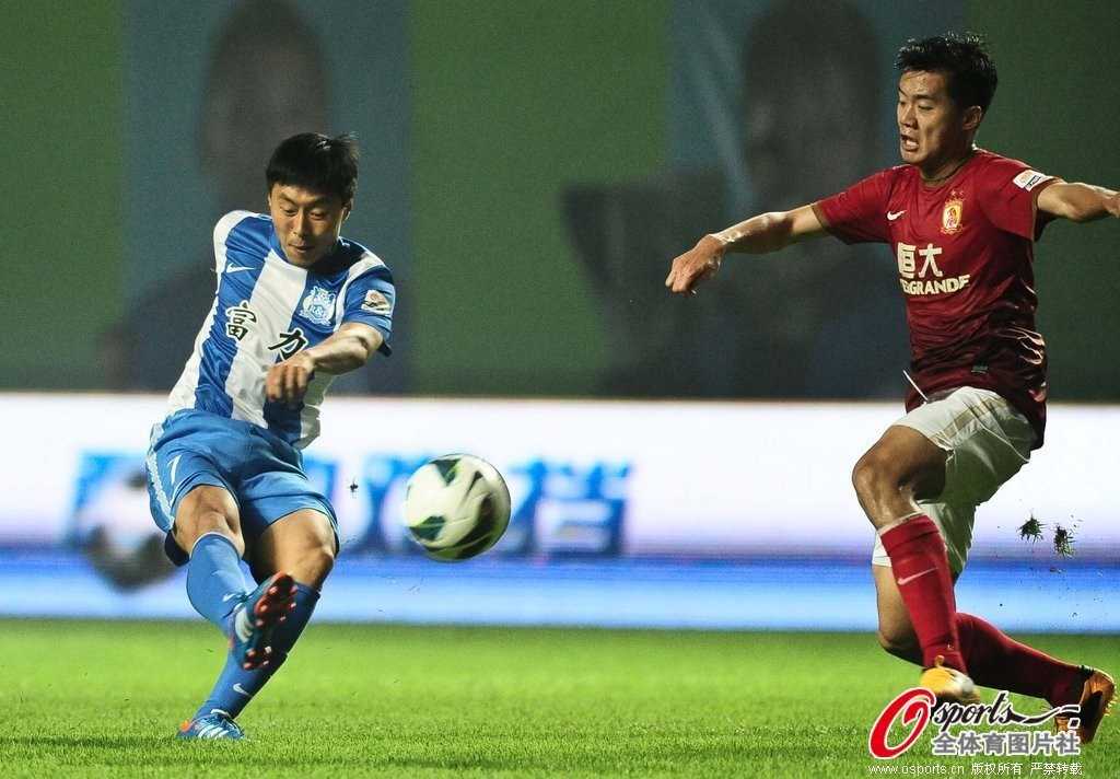 中超第二轮广州德比：恒大5-0血洗富力取连胜