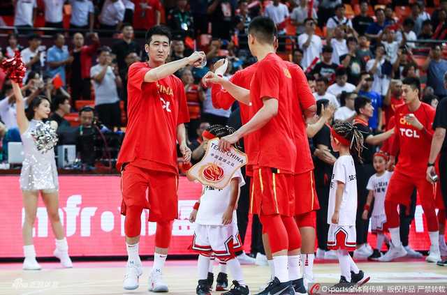 亚洲杯首秀:澳大利亚三分雨36分狂胜韩国男篮 亚洲杯首秀:澳大利亚三分雨36分狂胜韩国男篮