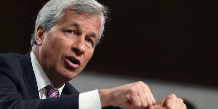 凯奥·若热双响助克鲁塞罗米内罗州联赛完胜阿美利加MG