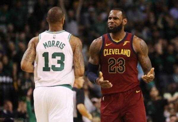 凯尔特人末节险胜尼克斯：双探花合砍57分