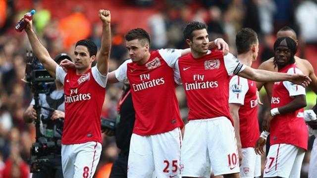 北伦敦德比2-0止颓，枪手主场全胜紧追争四