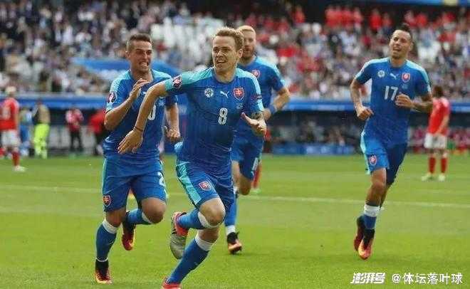 拉什福德传射救赎 英格兰2-1逆转斯洛伐克领跑 拉什福德传射救赎 英格兰2-1逆转斯洛伐克领跑