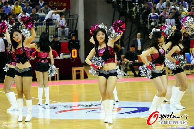 新疆热身赛87-94惜败美国探险者遭逆转 新疆热身赛87-94惜败美国探险者遭逆转