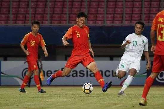 皇马1-1赫罗纳遭三场不胜，争冠主动权拱手相让