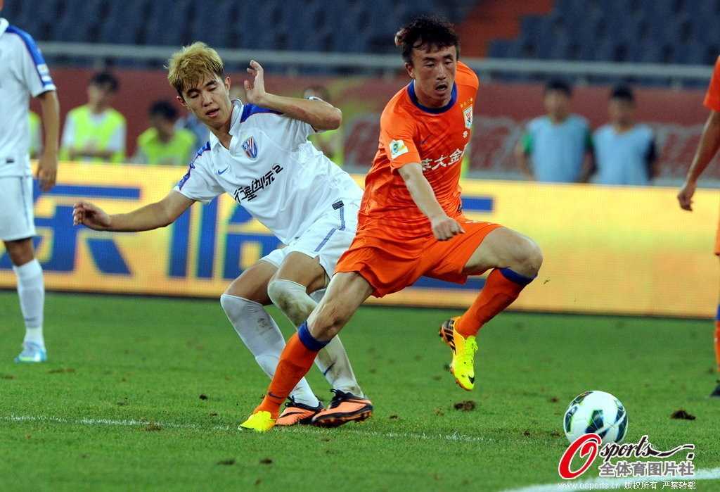 鲁能5-0申花创历史最大比分 蒿俊闵助攻戴帽