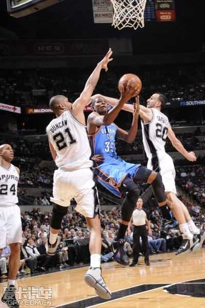 2016年雷霆马刺西部半决赛G6复盘：多诺万完胜波波维奇