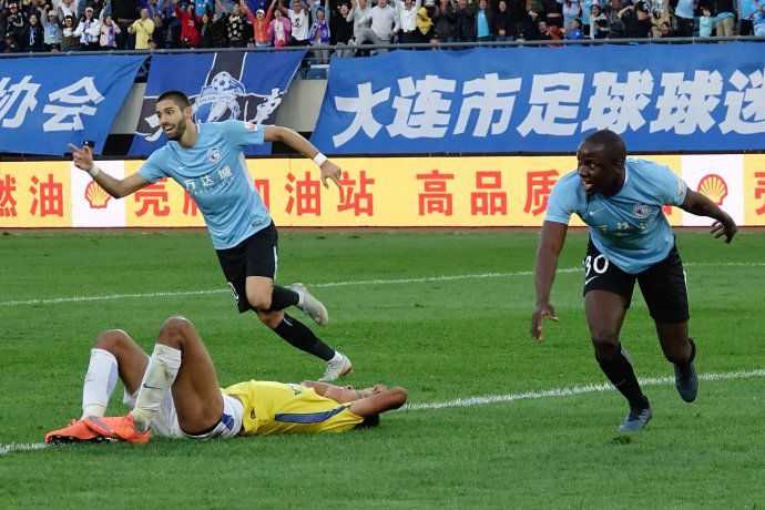 CCTV5直播勇士惨遭火箭绝杀，库里复出29分难救主