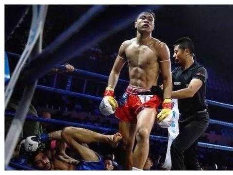 GLORY 105八人赛落幕：范霍文哈比兹同陷失冠困境