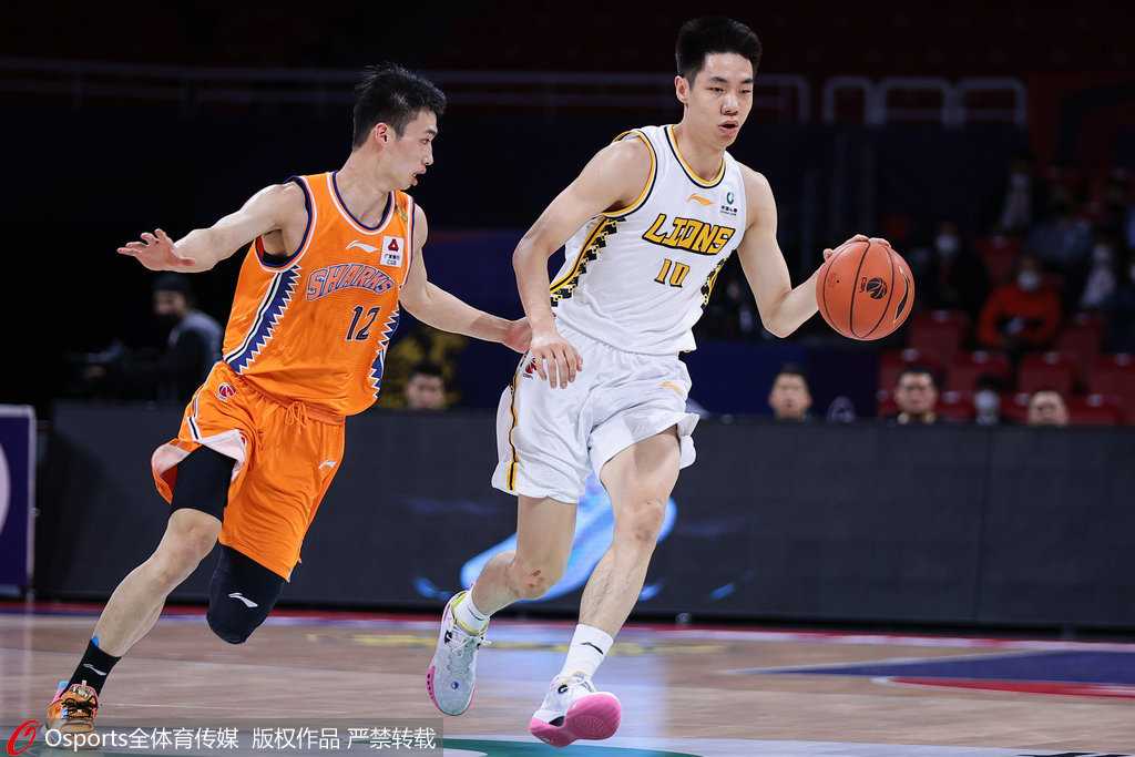 上海17连胜改写队史，广厦伤病潮拉响警报