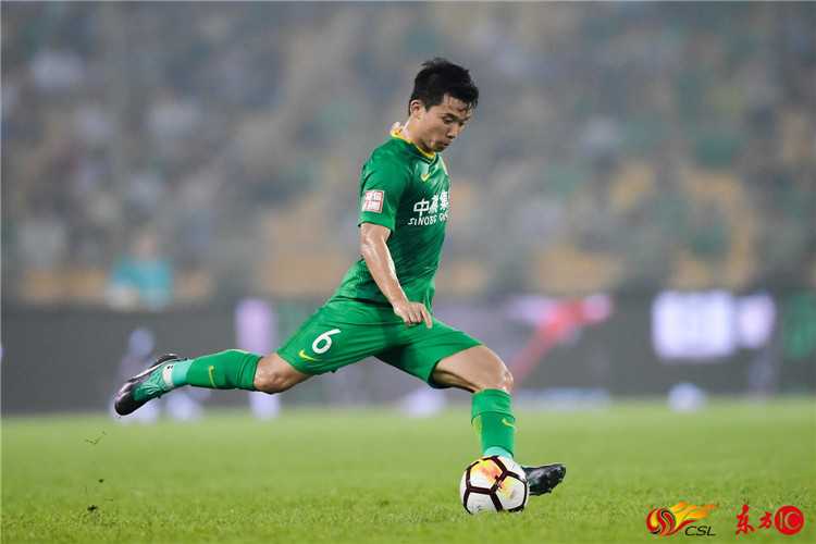中超天王山：广州恒大2-0上海上港，争冠悬念重燃