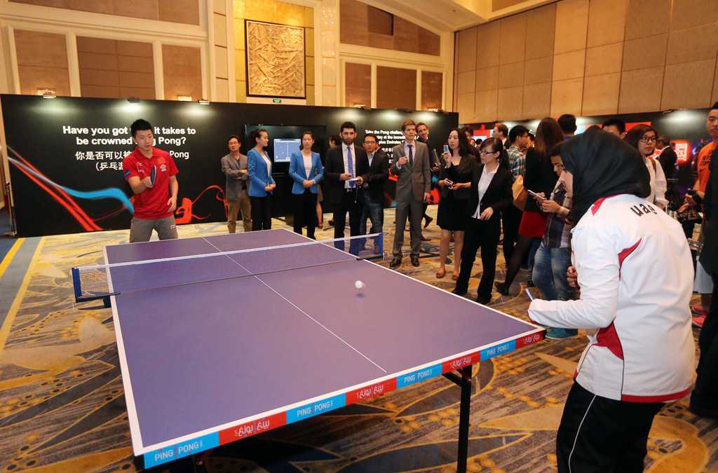 乒乓名将李晓霞马龙里约上演“性别大战”