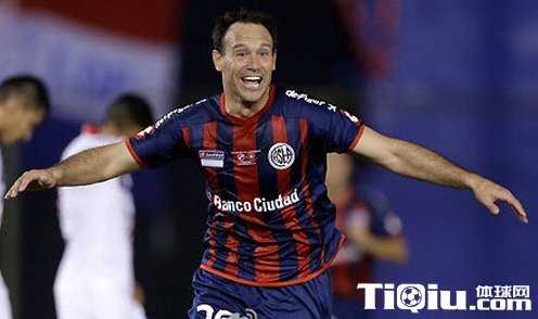 空难重生后沙佩科恩斯客场2-1逆转苏利亚